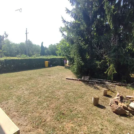 Holiday In - Balaton 51517 בית נופש שיופוק