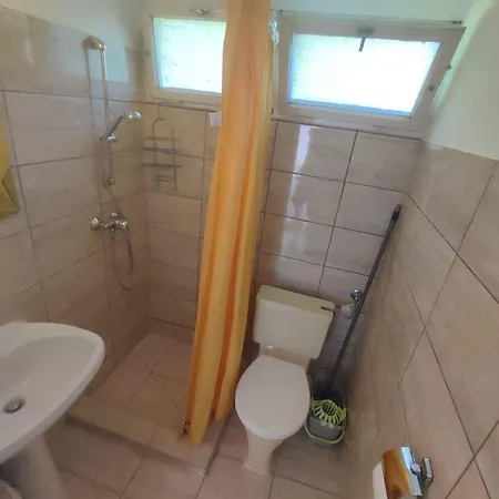 Holiday In - Balaton 51517 בית נופש שיופוק