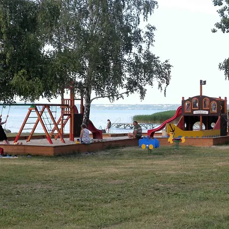 בית נופש Holiday In - Balaton 51517 *